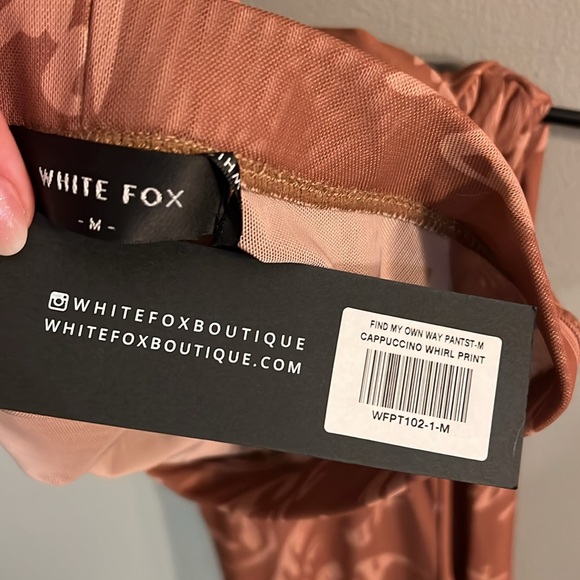 White Fox Set - Picture 4 of 4